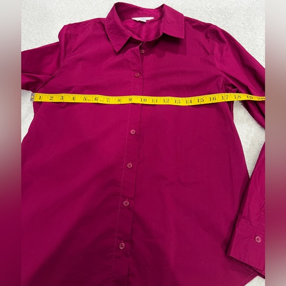 Women’s Time & True Burgundy Long Sleeve Button Down Shirt Size S (4-6) - Picture 4 of 8